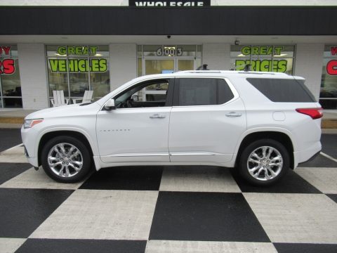 Pearl White Chevrolet Traverse High Country AWD.  Click to enlarge.