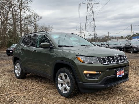 Olive Green Pearl Jeep Compass Latitude 4x4. Click to enlarge. Olive Green Pearl Jeep Compass Latitude 4x4. Click to enlarge.