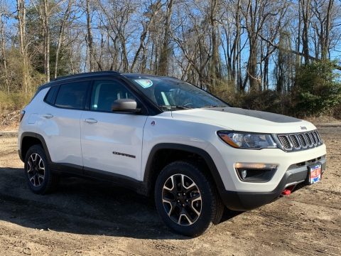 White Jeep Compass Trailhawk 4x4.  Click to enlarge.