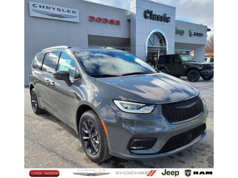 Ceramic Gray Chrysler Pacifica Limited AWD.  Click to enlarge.