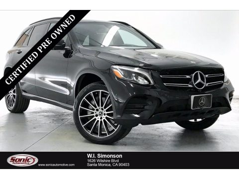 Black Mercedes-Benz GLC 300 4Matic.  Click to enlarge.