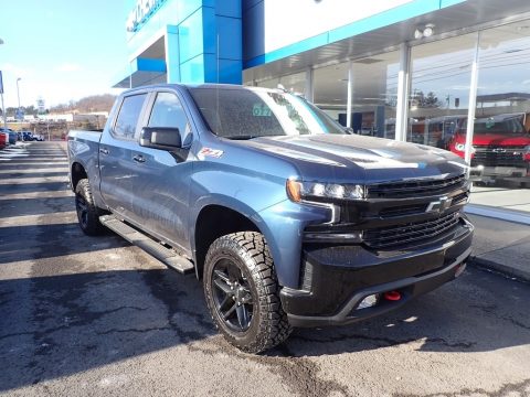 Northsky Blue Metallic Chevrolet Silverado 1500 LT Trail Boss Crew Cab 4x4.  Click to enlarge.