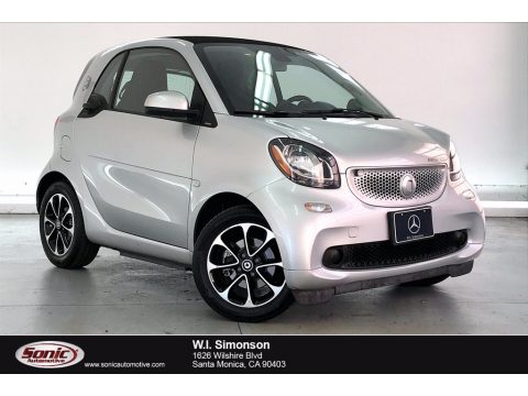 Cool Silver Metallic Smart fortwo Electric Drive coupe.  Click to enlarge.