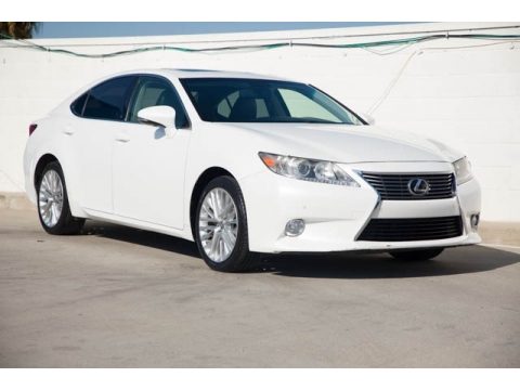 Starfire White Pearl Lexus ES 350.  Click to enlarge.