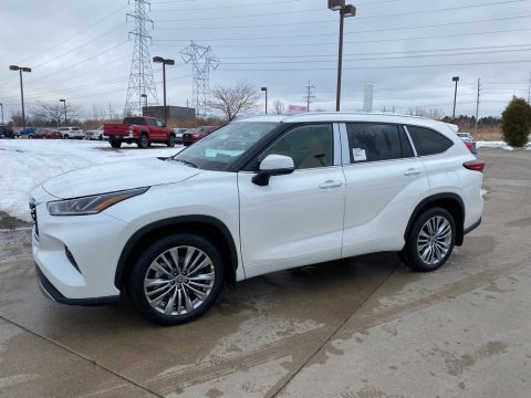 Blizzard White Pearl Toyota Highlander Platinum AWD.  Click to enlarge.