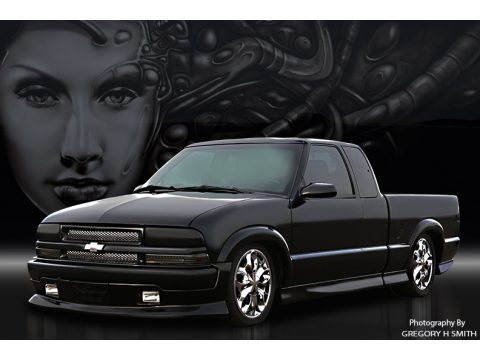 Onyx Black Chevrolet S10 LS Extended Cab.  Click to enlarge.