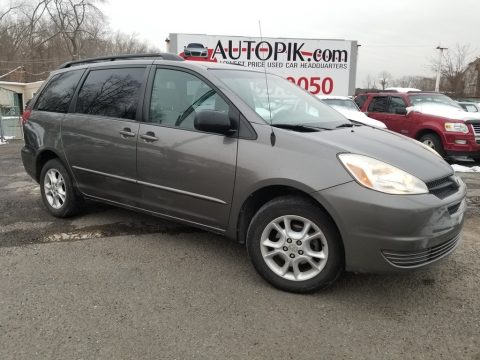 Phantom Gray Pearl Toyota Sienna LE AWD.  Click to enlarge.