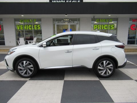 Pearl White Tricoat Nissan Murano SL AWD.  Click to enlarge.