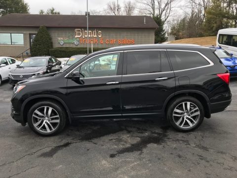 Crystal Black Pearl Honda Pilot Touring AWD.  Click to enlarge.