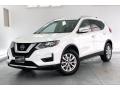 Front 3/4 View of 2018 Nissan Rogue SV #12