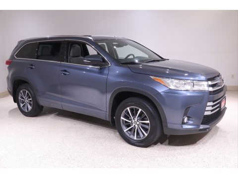 Shoreline Blue Pearl Toyota Highlander XLE AWD.  Click to enlarge.