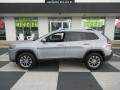 2019 Cherokee Latitude Plus 4x4 #1