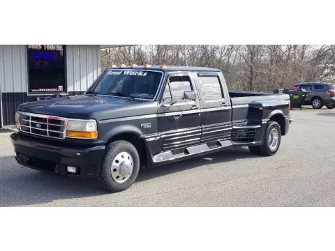 Black Ford F350 XLT Crew Cab 4x4.  Click to enlarge.