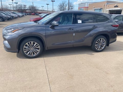 Magnetic Gray Metallic Toyota Highlander Platinum AWD.  Click to enlarge.