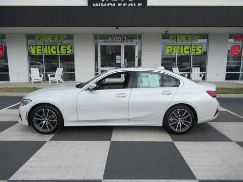 Alpine White BMW 3 Series 330i Sedan.  Click to enlarge.