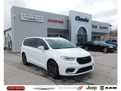 Bright White Chrysler Pacifica Limited AWD.  Click to enlarge.