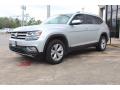 Front 3/4 View of 2018 Volkswagen Atlas SEL #3