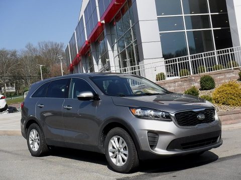 Titanium Silver Kia Sorento LX.  Click to enlarge.