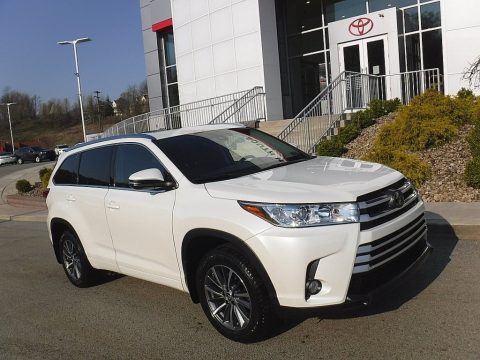 Blizzard White Pearl Toyota Highlander XLE AWD.  Click to enlarge.