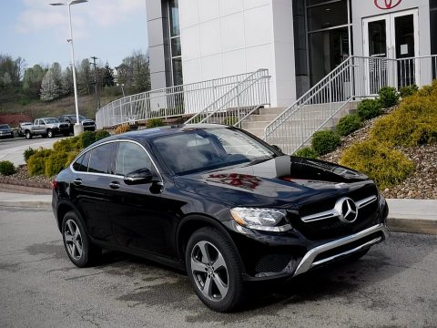 Black Mercedes-Benz GLC 300 4Matic.  Click to enlarge.