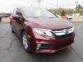Front 3/4 View of 2019 Honda Odyssey EX-L #12