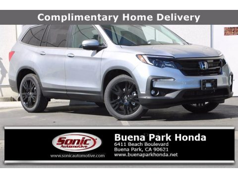 Lunar Silver Metallic Honda Pilot Special Edition.  Click to enlarge.