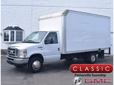 Oxford White Ford E-Series Van E350 Cutaway Commercial Moving Truck.  Click to enlarge.