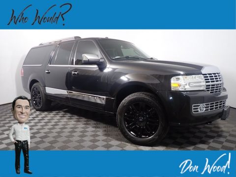 Tuxedo Black Lincoln Navigator L 4x4.  Click to enlarge.