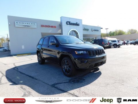 Diamond Black Crystal Pearl Jeep Grand Cherokee Limited 4x4.  Click to enlarge.