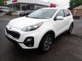  2022 Kia Sportage Snow White Pearl #5
