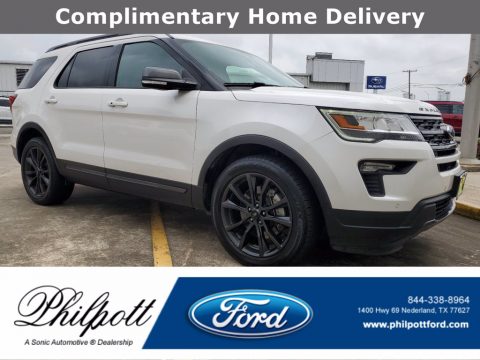 Oxford White Ford Explorer XLT.  Click to enlarge.