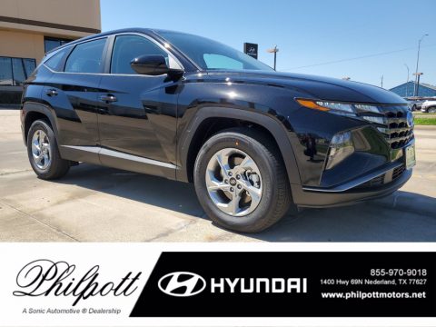 Phantom Black Hyundai Tucson SE.  Click to enlarge.