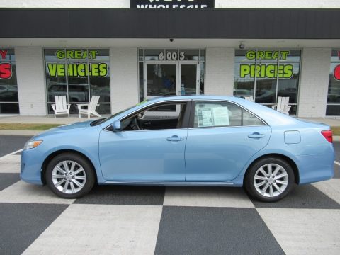 Clearwater Blue Metallic Toyota Camry XLE.  Click to enlarge.