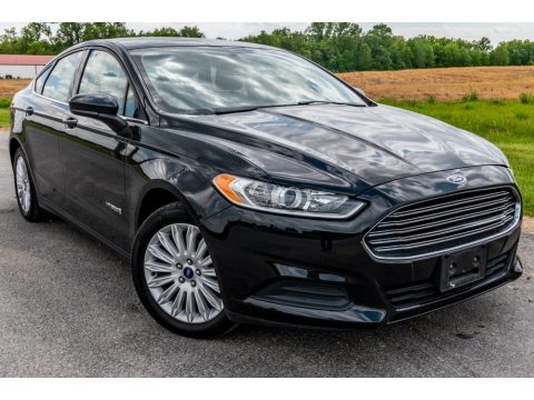 Tuxedo Black Ford Fusion Hybrid S.  Click to enlarge.