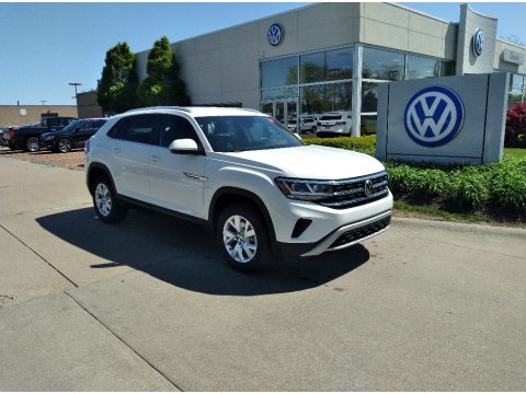 Pure White Volkswagen Atlas Cross Sport S 4Motion.  Click to enlarge.