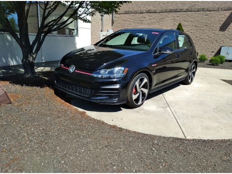 Deep Black Pearl Volkswagen Golf GTI S.  Click to enlarge.