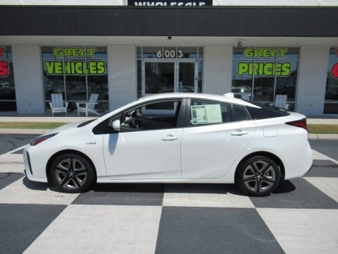 Blizzard White Pearl Toyota Prius Limited.  Click to enlarge.