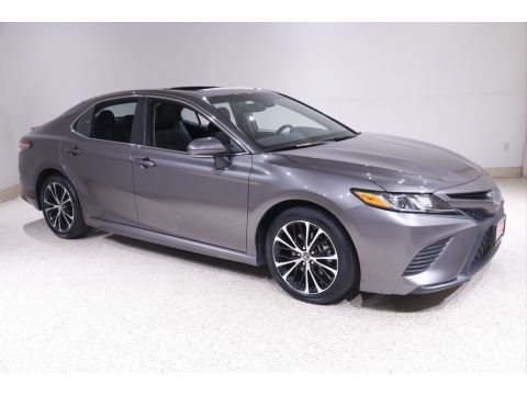 Predawn Gray Mica Toyota Camry SE.  Click to enlarge.