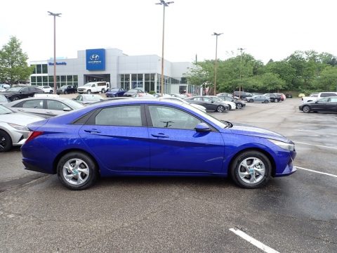 Intense Blue Hyundai Elantra SE.  Click to enlarge.