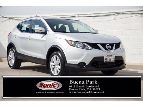 Brilliant Silver Nissan Rogue Sport SV.  Click to enlarge.