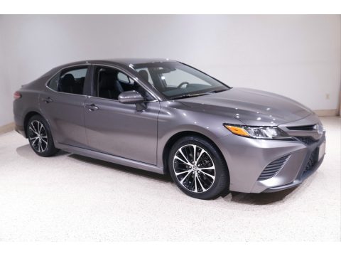 Predawn Gray Mica Toyota Camry SE.  Click to enlarge.