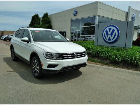 Pure White Volkswagen Tiguan SE 4Motion.  Click to enlarge.