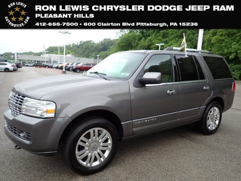Sterling Gray Lincoln Navigator 4x4.  Click to enlarge.