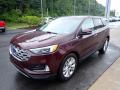 Front 3/4 View of 2020 Ford Edge Titanium AWD #7