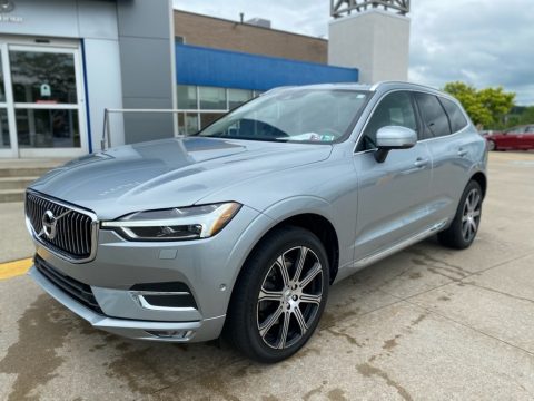 Electric Silver Metallic Volvo XC60 T6 AWD Inscription.  Click to enlarge.