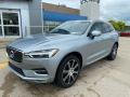 Front 3/4 View of 2018 Volvo XC60 T6 AWD Inscription #1