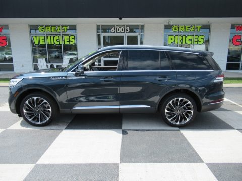 Flight Blue Lincoln Aviator Reserve AWD.  Click to enlarge.