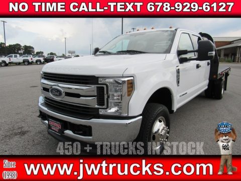 Oxford White Ford F350 Super Duty XLT Crew Cab 4x4 Chassis.  Click to enlarge.