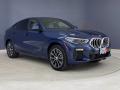 Front 3/4 View of 2021 BMW X6 sDrive40i #27