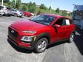 Front 3/4 View of 2018 Hyundai Kona SE AWD #5